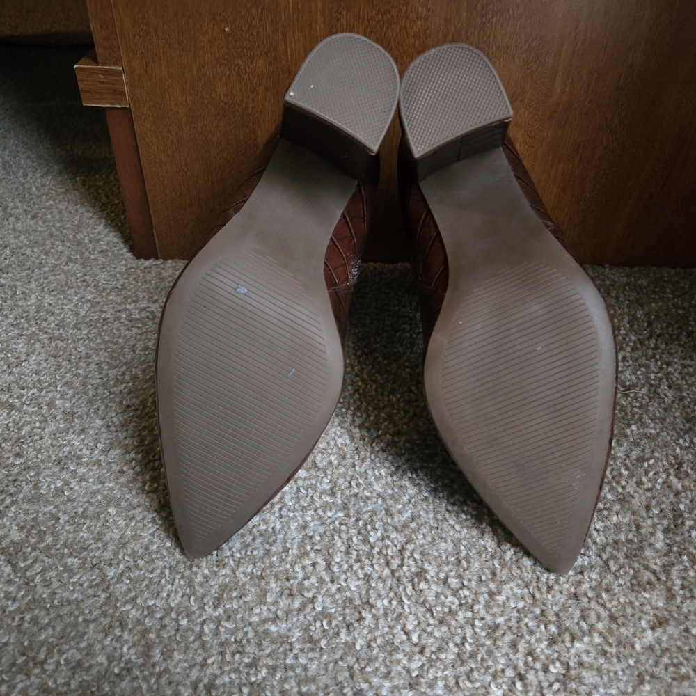 JustFab Brown Ankle Booties with Croc Texture - Picture 5 of 6